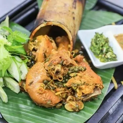 Hình ảnh Gà Nướng Ống Tre - Tân Kỳ Tân Quý
