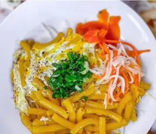Hình ảnh Nui chiên trứng