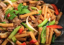 Hình ảnh Nui xào bò