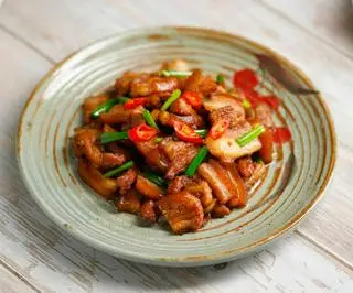 Hình ảnh Cơm ba chỉ rang cháy cạnh