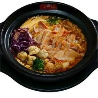 Hình ảnh Mì kimchi sườn sụn