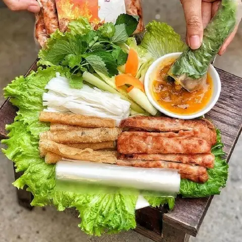 Hình ảnh Nem Nướng Nha Trang - Lạc Long Quân