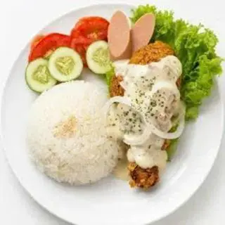 Hình ảnh Cơm gà sốt kem hành - canh rong biển