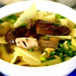 Hình ảnh Canh măng tiết