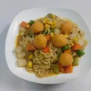 Hình ảnh Mì trộn tôm viên