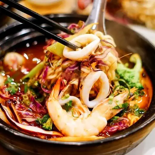 Hình ảnh Mì kim chi hải sản
