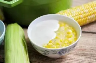 Hình ảnh Chè bắp nấu đường phèn