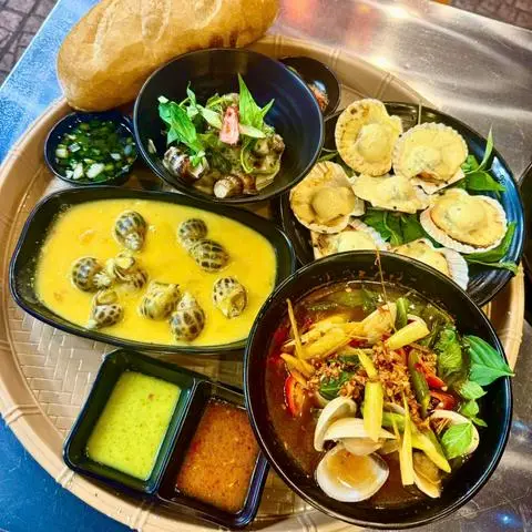 Hình ảnh Ốc Trang - Bến Vân Đồn