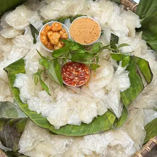 Hình ảnh Bánh tráng chấm sốt muối tắc