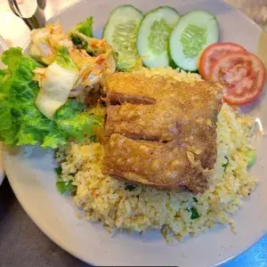 Hình ảnh Combo cơm miếng gà xối mỡ - nước tắc