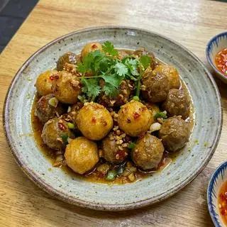 Hình ảnh Cá viên mắm tỏi