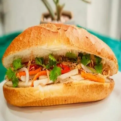 Hình ảnh Tiệm Ăn Nhỏ - Bánh Mì Chay, Đồ Uống & Ăn Vặt Viên Chiên - Phan Đình Giót