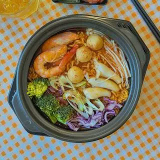 Hình ảnh Mì cay hải sản