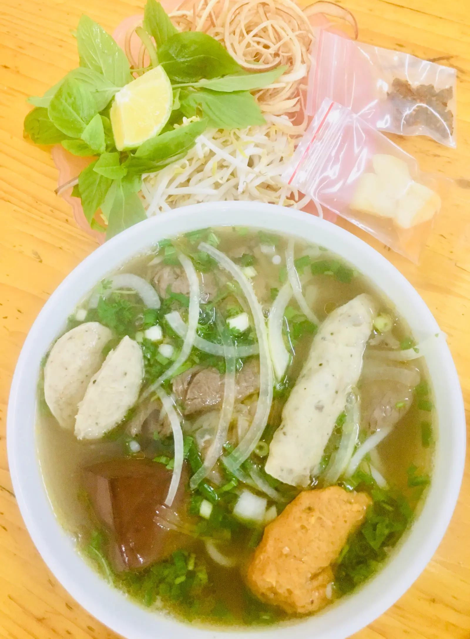 Hình ảnh Bún Bò Huế Không có chân giò