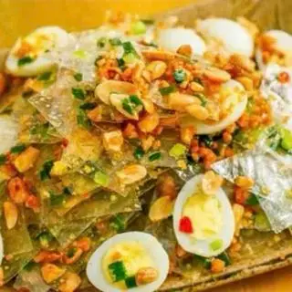 Hình ảnh Bánh trộn sa tế mỡ hành