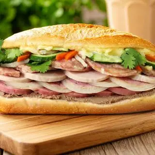 Hình ảnh Bánh mì chả lụa