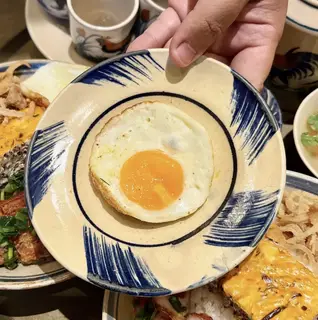 Hình ảnh Trứng ốp thêm