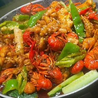 Hình ảnh Ếch tôm sốt cay thơm - spicy fragrant frog and crawfish
