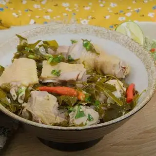 Hình ảnh Canh gà lá giang