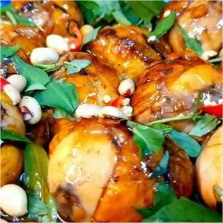 Hình ảnh 2 Trứng vịt lộn xào me