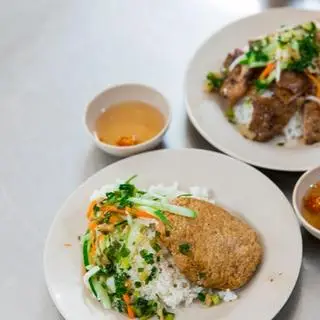 Hình ảnh Cơm tấm chả 