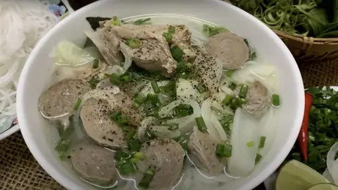 Hình ảnh Combo 2 bún bò chả - viên