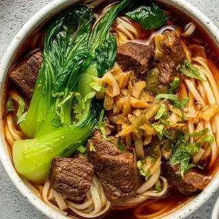 Hình ảnh Mì thịt bò tiềm