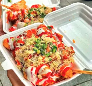 Hình ảnh Bánh mì trộn đặc biệt
