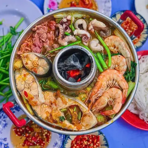 Hình ảnh Lẩu Kim Chi & Hải Sản - Bình Thành