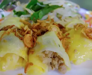 Hình ảnh Bánh cuốn trứng lớn