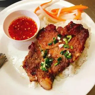 Hình ảnh Cơm sườn nướng