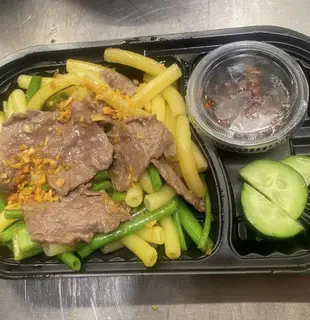Hình ảnh Nui xào thăn bò