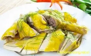 Hình ảnh Gà góc tư chặt  lá chanh - gỏi