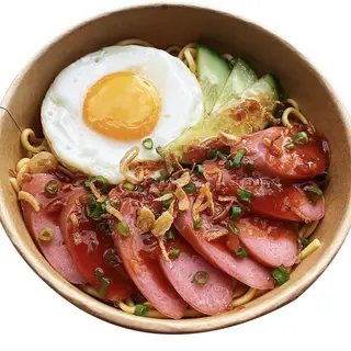 Hình ảnh Mì trứng - xúc xích