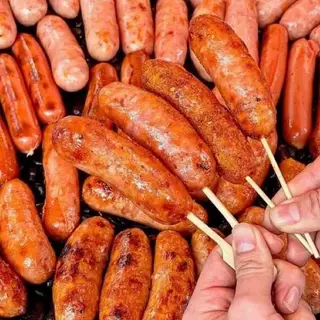 Hình ảnh Combo 10 cây lạp xưởng nướng đá