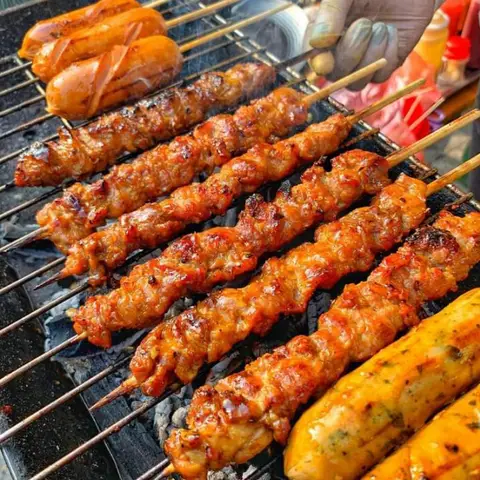Hình ảnh Thịt Xiên Nướng & Bánh Mì Bơ - Hồ Đắc Di
