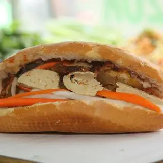 Hình ảnh Bánh mì chả hấp