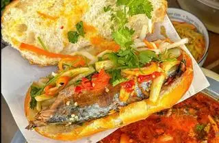 Hình ảnh Bánh Mì Cá Nục Rim Nhà Làm