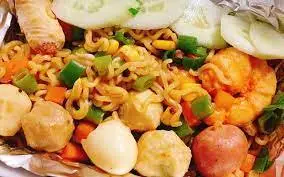 Hình ảnh Mì trộn thập cẩm
