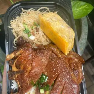Hình ảnh Cơm sườn bì chả