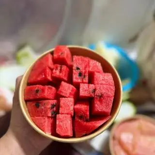 Hình ảnh Dưa hấu gọt sẵn