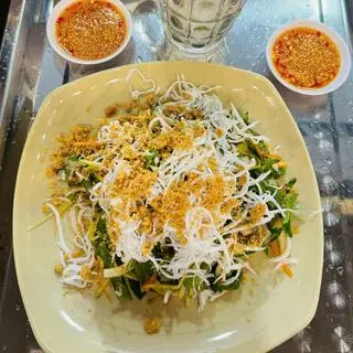 Hình ảnh Gỏi cá trích Phú Yên