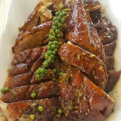 Hình ảnh Vịt Quay & Heo Quay Hoàng Ký Bà Điểm - Phan Văn Hớn