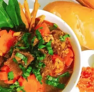 Hình ảnh Bánh mì bò kho