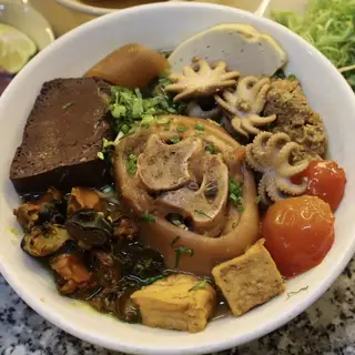 Hình ảnh Combo bún riêu đặc biệt - trà tắc