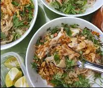 Hình ảnh Phở gà trộn đặc biệt