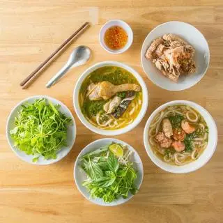 Hình ảnh Bánh canh vịt tô đùi