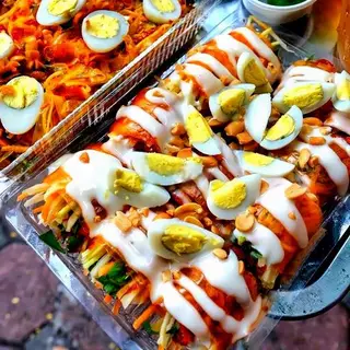 Hình ảnh Bánh tráng cuốn bơ sốt lớn