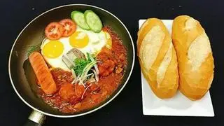 Hình ảnh Bánh mì chảo đặc biệt