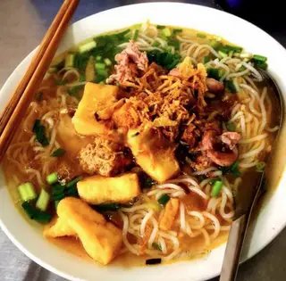 Hình ảnh Bún bò đậu